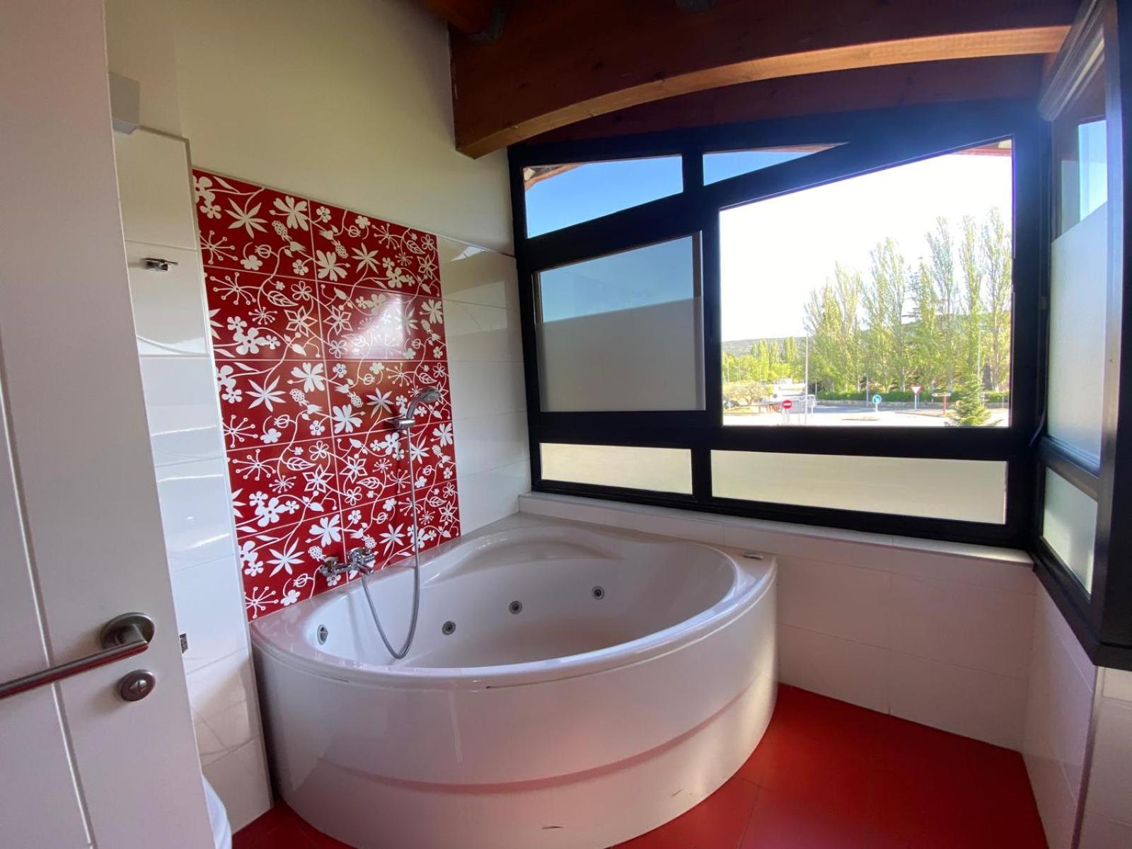 Roomrural Hotel Iru-Bide Lumbier Exteriör bild