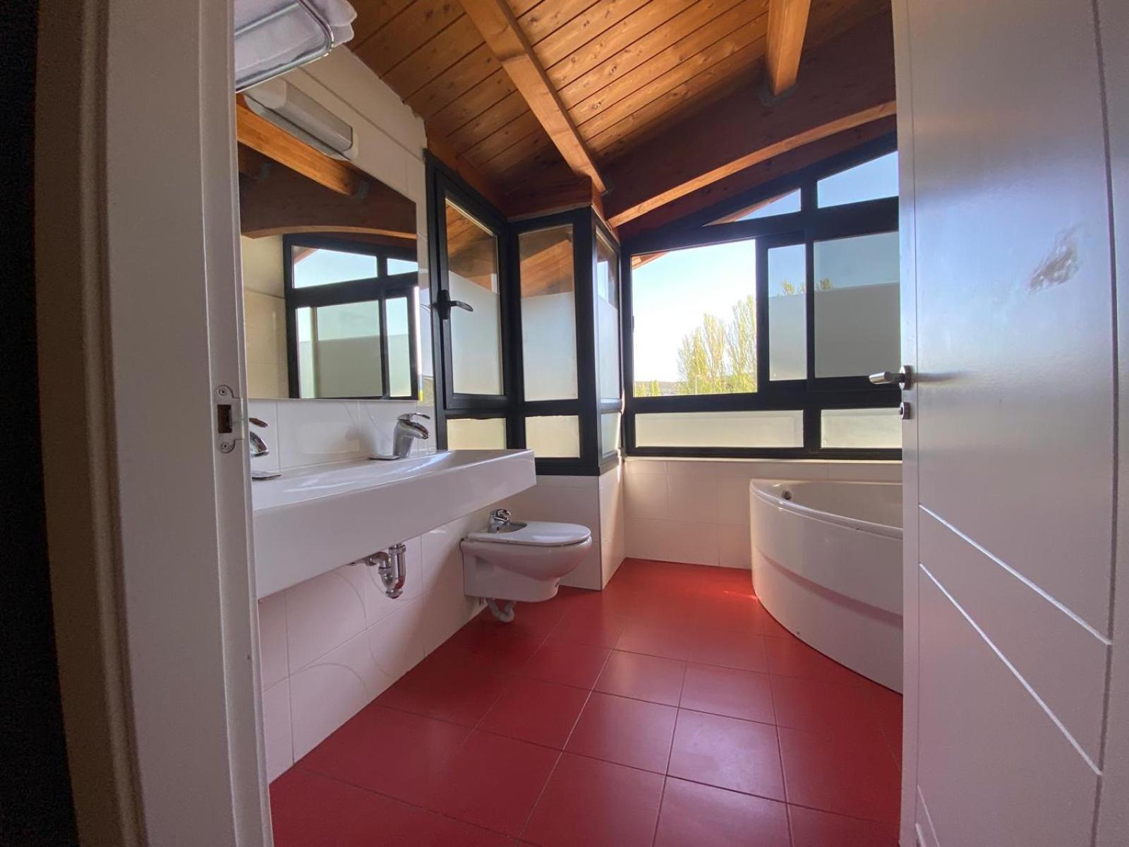 Roomrural Hotel Iru-Bide Lumbier Exteriör bild